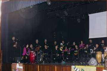 Concierto aniversario de la parranda Medio Jigo P'al Kilo (Foto Ildefonso Rodríguez)